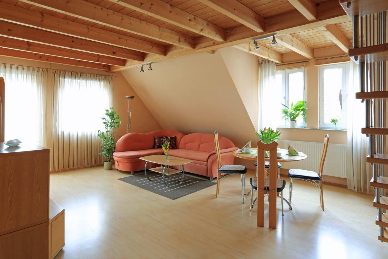 Weinstube Schwalbennest Otel Karlstadt Dış mekan fotoğraf