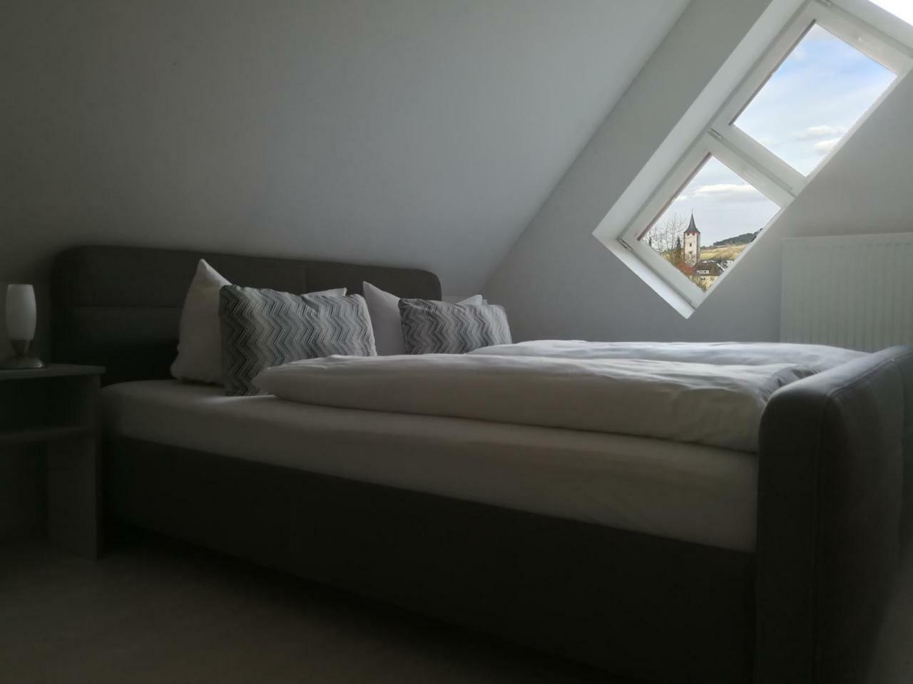 Weinstube Schwalbennest Otel Karlstadt Dış mekan fotoğraf
