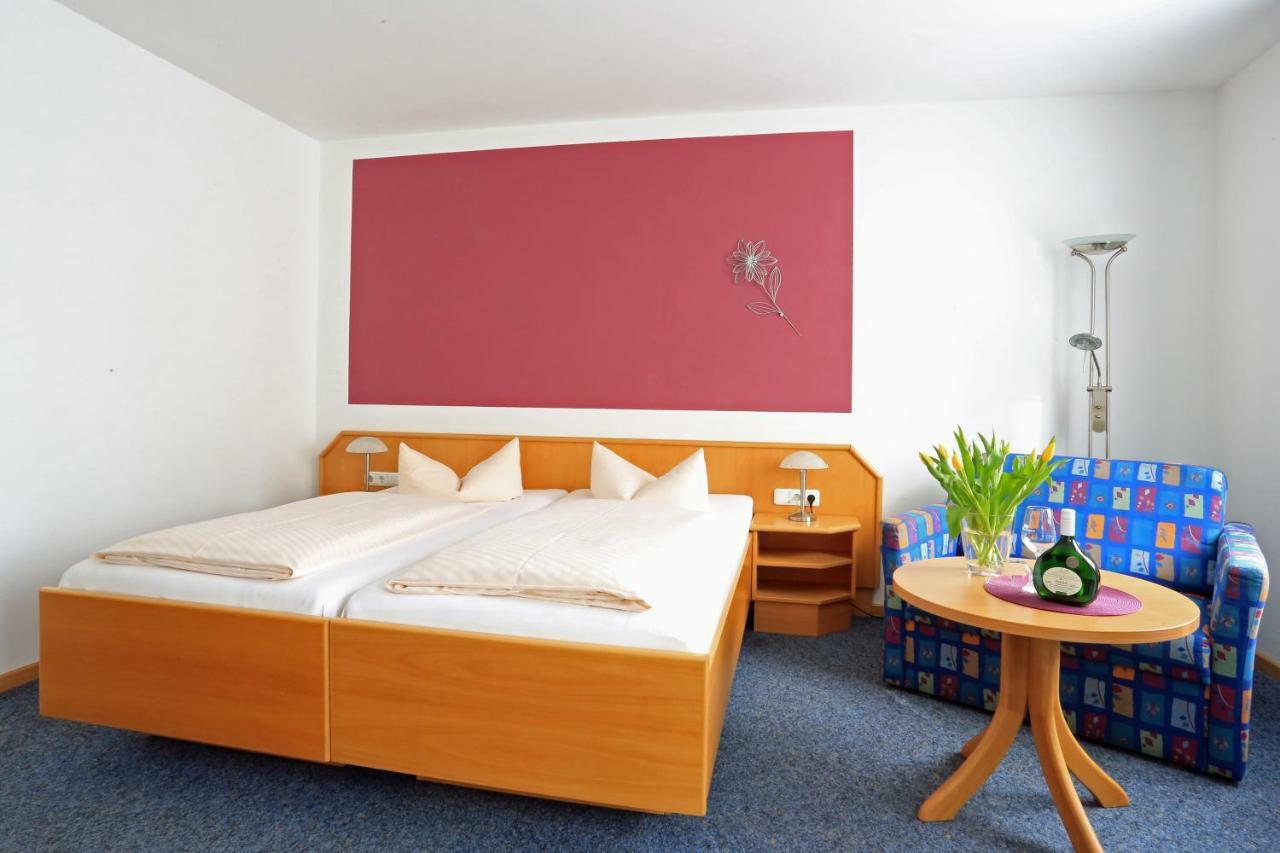 Weinstube Schwalbennest Otel Karlstadt Dış mekan fotoğraf